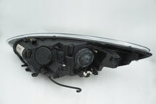 Laden Sie das Bild in den Galerie-Viewer, Frontscheinwerfer Renault Megane III 260100923R 0301288202 Rechts Headlight SCH9454684470mb