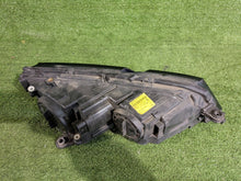 Load image into Gallery viewer, Frontscheinwerfer Skoda Octavia III 5E1941015 Links Scheinwerfer Headlight SCH8073617498aa