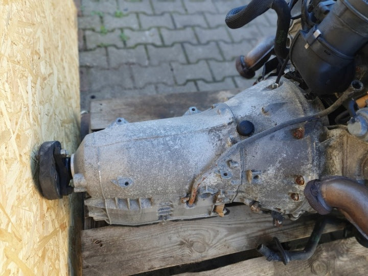 Motor Mercedes-Benz W123 W124 113940 4.3 279PS 205kW 170TKm 2002 Benzin Komplett MOT1102122857xs