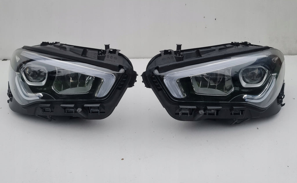 Frontscheinwerfer Mercedes-Benz Cla A1189068300 A1189068400 LED Ein Satz SCH7605018605cr