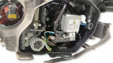 Laden Sie das Bild in den Galerie-Viewer, Frontscheinwerfer BMW 5 E60 E61 7044672-05 1ZS00999402 Xenon Rechts Headlight SCH4298771298fr