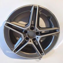 Laden Sie das Bild in den Galerie-Viewer, 1x Alufelge 18 Zoll 7.5&quot; 5x112 A1774011500 Mercedes-Benz Amg Rim Wheel