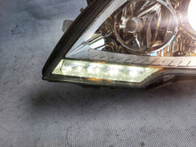 Load image into Gallery viewer, Frontscheinwerfer Mercedes-Benz Viano W639 Vito A6398202861 Xenon Links