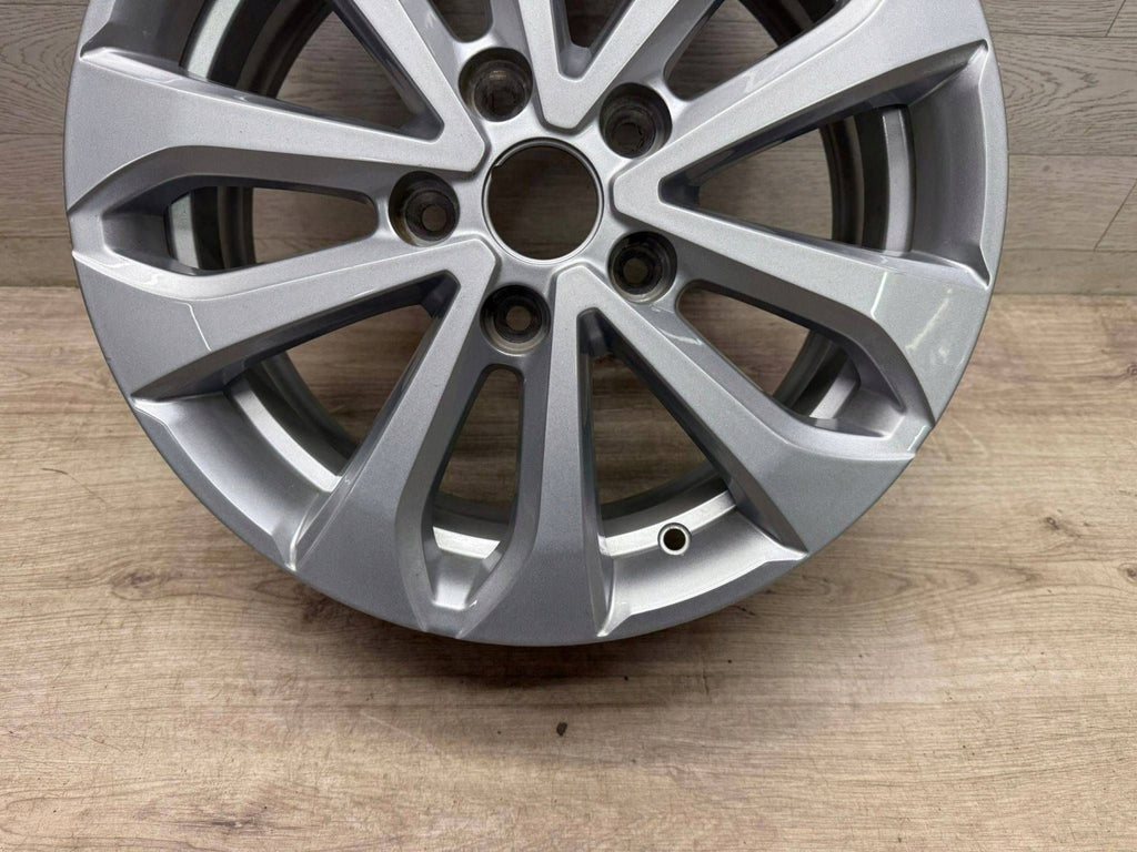 1x Alufelge 16 Zoll 6.5" 5x114.3 44ET Glanz Silber 403007521R Renault Zoe FEL3584565280hk