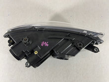 Laden Sie das Bild in den Galerie-Viewer, Frontscheinwerfer VW Scirocco 1K8941031D Xenon Links Scheinwerfer Headlight