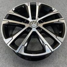 Load image into Gallery viewer, 4x Alufelge 17 Zoll 7.0" 5x112 49ET Glanz Silber 5G0601025 VW Golf Vii Rim Wheel FEL4179336555tb