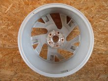 Laden Sie das Bild in den Galerie-Viewer, 1x Alufelge 18 Zoll 7.0&quot; 5x112 43ET 5NN601025P VW Tiguan Allspace Rim Wheel