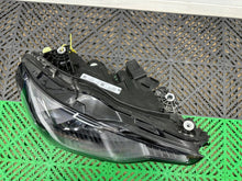Laden Sie das Bild in den Galerie-Viewer, Frontscheinwerfer BMW 2 G42 808363607 Rechts Scheinwerfer Headlight SCH1418413047hr