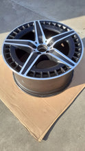 Laden Sie das Bild in den Galerie-Viewer, 1x Alufelge 20 Zoll 10.5&quot; 5x112 67ET A2954012700 Mercedes-Benz Amg Eqe Rim Wheel