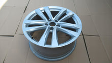 Load image into Gallery viewer, 1x Alufelge 19 Zoll 8.5&quot; 5x112 4G0601025R Audi A6 Rim Wheel