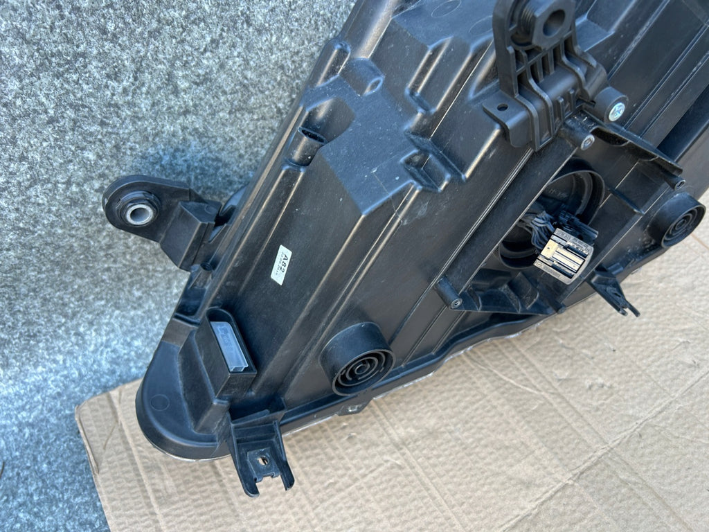 Frontscheinwerfer Seat Ateca 576941008F Rechts Scheinwerfer Headlight SCH2461920612zf