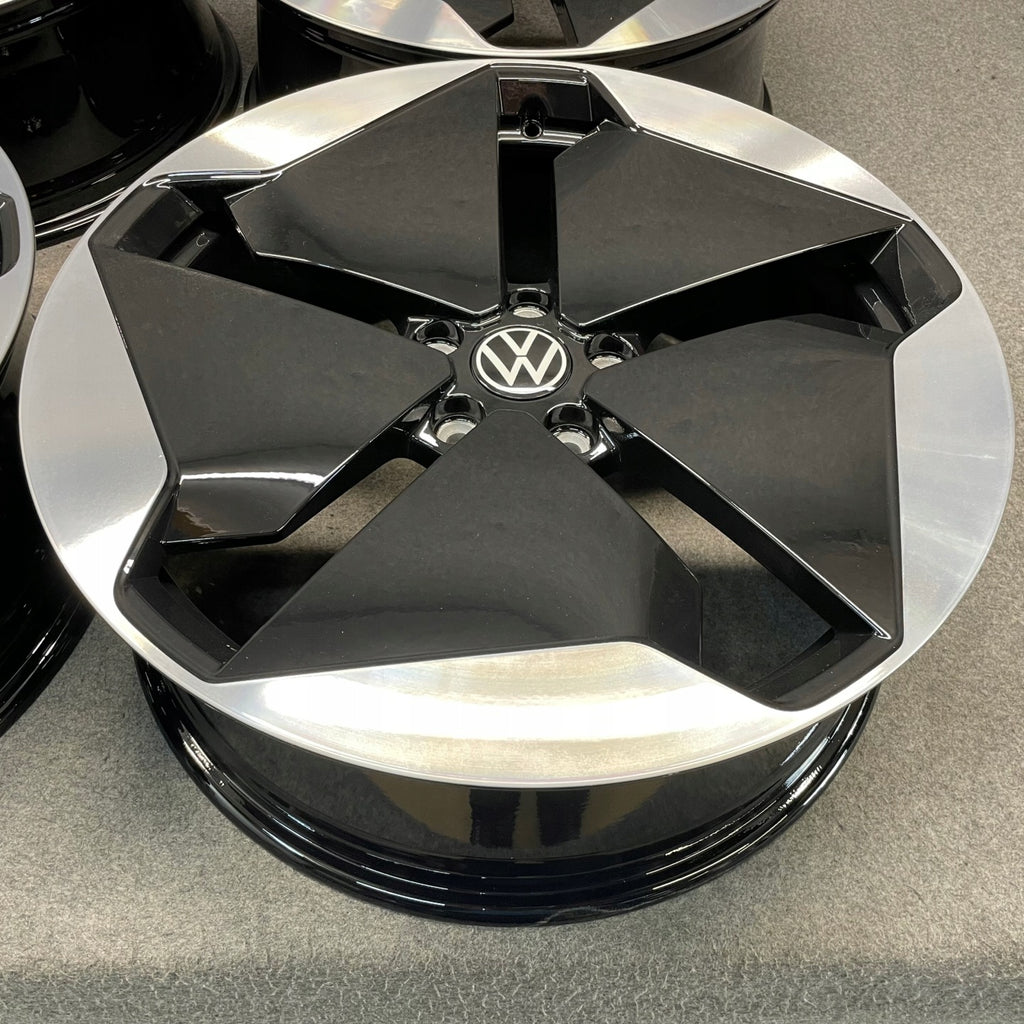 4x Alufelge 20 Zoll 7.5" 5x112 44ET Glanz Schwarz 10A601025B VW Id.3 E11 FEL3272940960gs