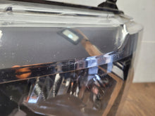 Load image into Gallery viewer, Frontscheinwerfer VW Crafter 7C1941005 Links Scheinwerfer Headlight SCH8767182173wb