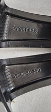 Load image into Gallery viewer, 1x Alufelge 18 Zoll 7.0" 5x114.3 40 5ET 52910-3U300 Kia Sportage Rim Wheel FEL4297743006ki