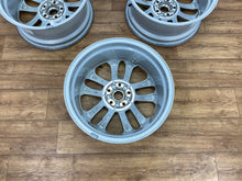 Laden Sie das Bild in den Galerie-Viewer, 1x Alufelge 17 Zoll 7.0&quot; 5x108 50ET LJ6C-1007-A1B Ford Rim Wheel