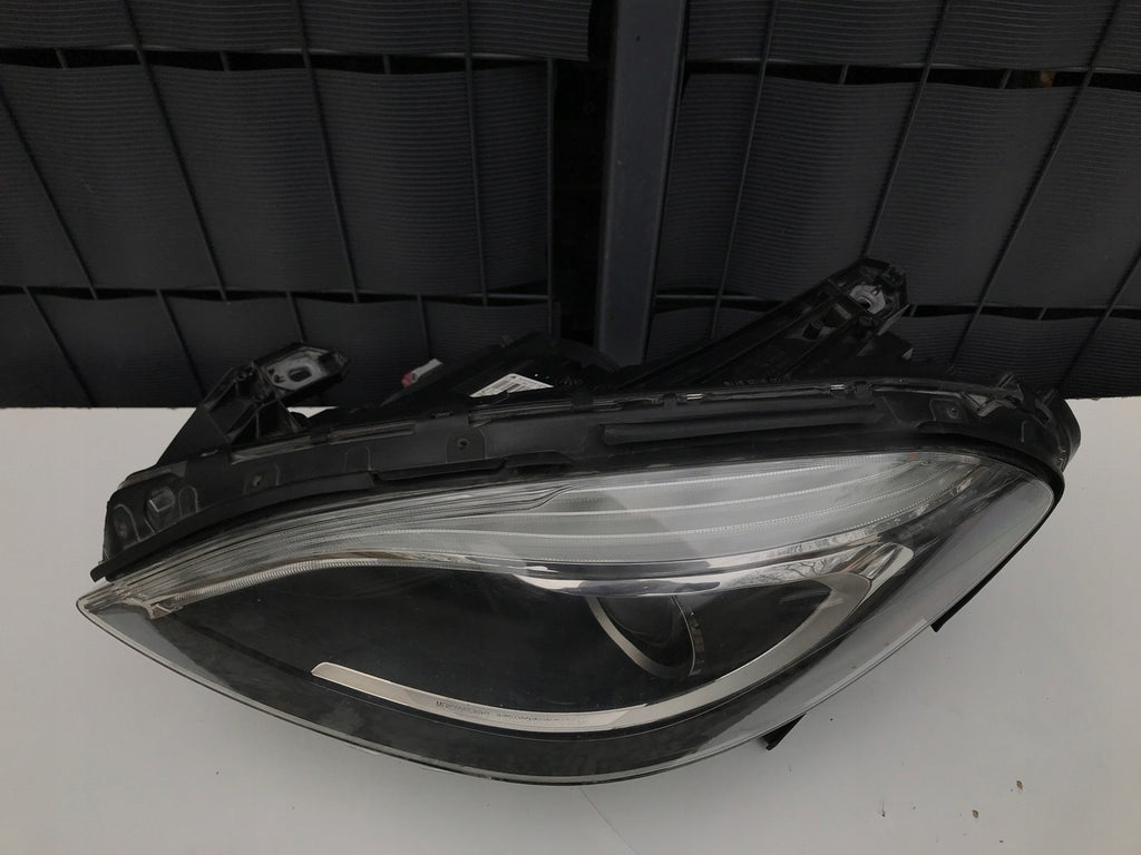 Frontscheinwerfer Mercedes-Benz W246 A2468207761 LED Rechts oder Links SCH2384480417bv