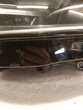 Laden Sie das Bild in den Galerie-Viewer, Frontscheinwerfer VW Transporter 7T1941081A Links Scheinwerfer Headlight SCH9479591101dq