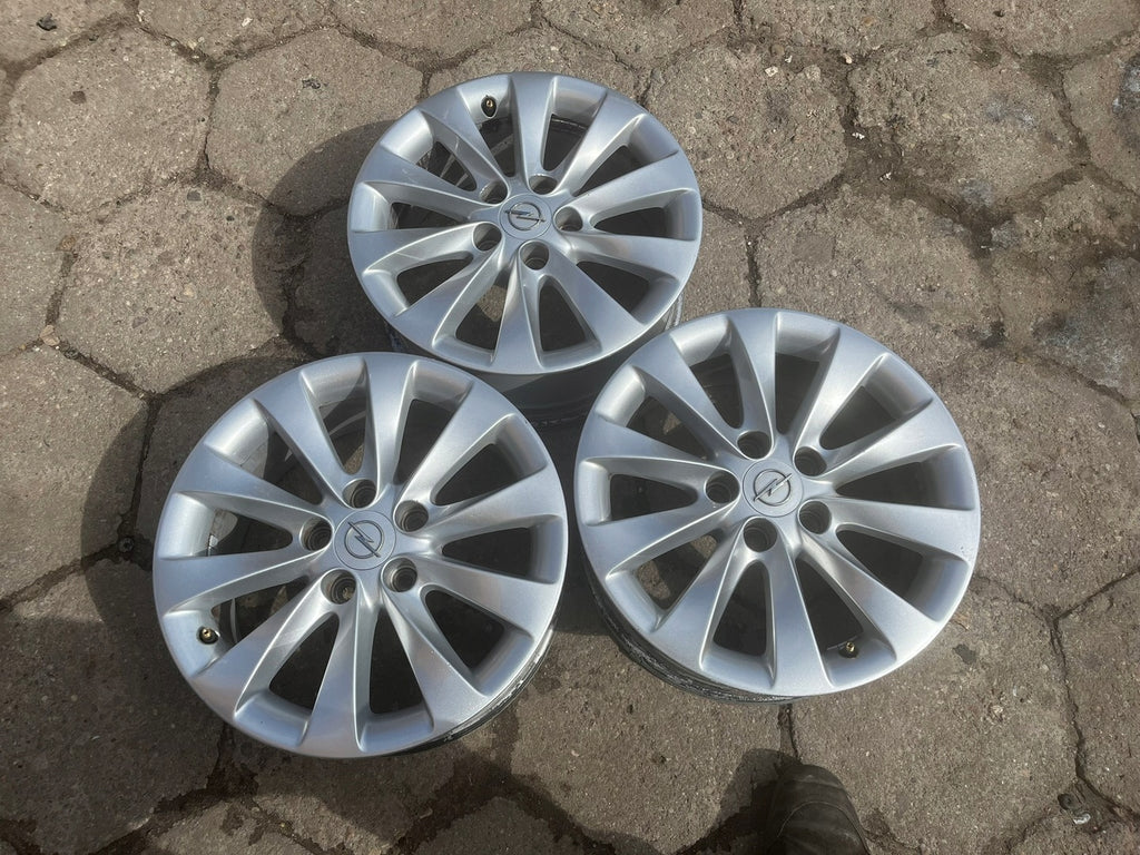 1x Alufelge 16 Zoll 6.5" 5x110 37ET 13346661 Opel Zafira B Meriva Rim Wheel