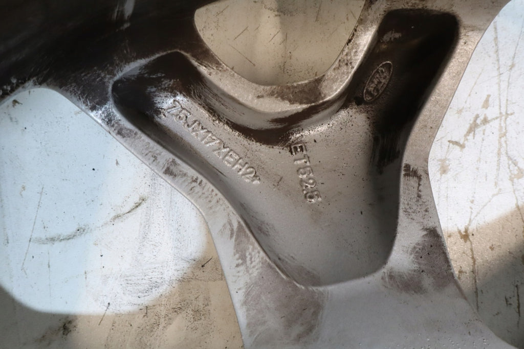 1x Alufelge 17 Zoll 7.5" 5x108 52 5ET Glanz Silber 8V41-1007-AA Ford Kuga I FEL9849852826oq