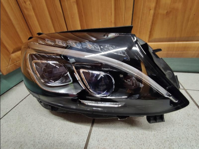 Frontscheinwerfer Mercedes-Benz W205 A2059063204 LED Rechts Headlight