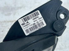 Laden Sie das Bild in den Galerie-Viewer, Frontscheinwerfer Hyundai I10 92101-B9000 Links Scheinwerfer Headlight