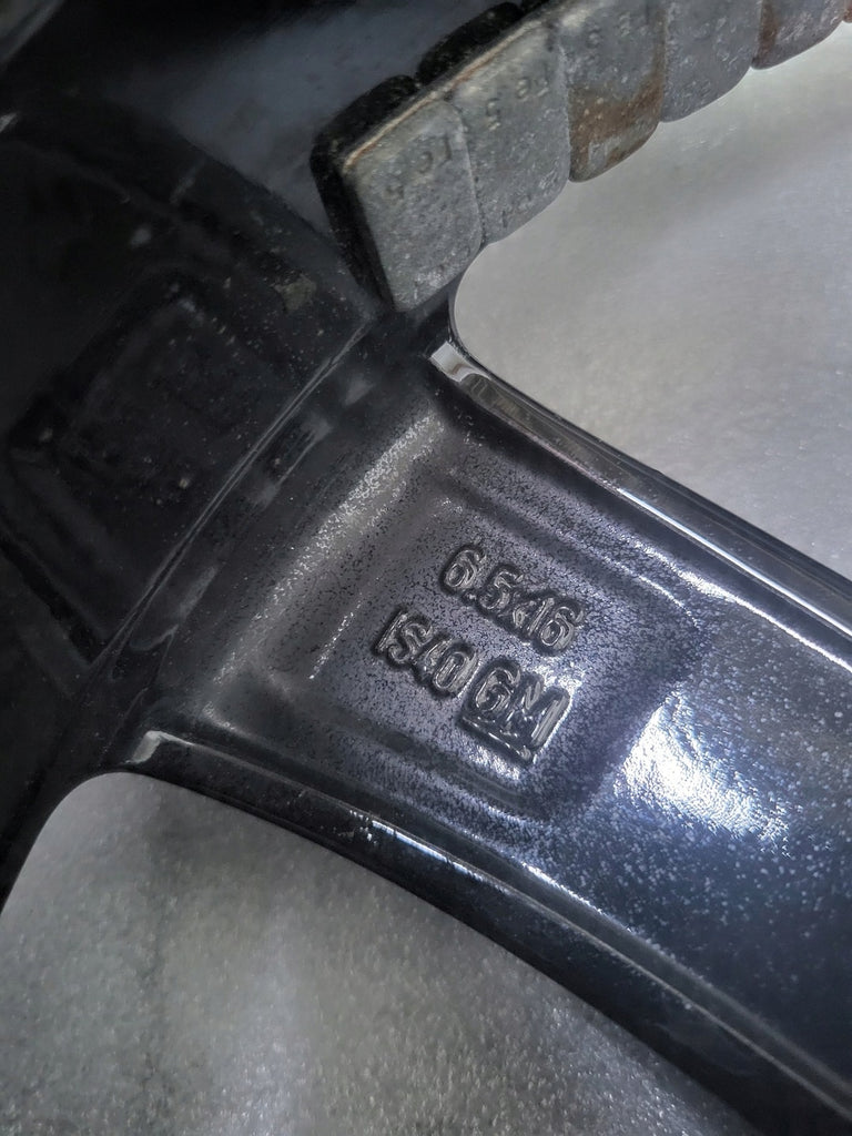 1x Alufelge 16 Zoll 6.5" 4x100 40ET Glanz Schwarz 13378580 0P072 Opel Corsa