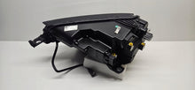 Laden Sie das Bild in den Galerie-Viewer, Frontscheinwerfer Skoda Karoq 57B941010 LED Rechts Scheinwerfer Headlight SCH9290773639mr