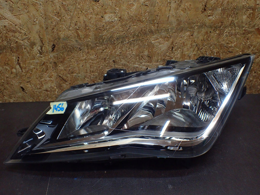 Frontscheinwerfer Seat Leon Links Scheinwerfer Headlight