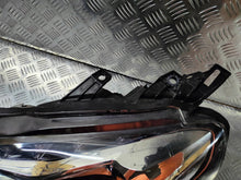 Load image into Gallery viewer, Frontscheinwerfer Toyota 42390976F32 LED Ein Stück (Rechts oder Links) Headlight