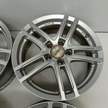 Laden Sie das Bild in den Galerie-Viewer, 4x Alufelge 17 Zoll 6.5" 5x112 44ET Glanz Silber Rim Wheel FEL4525304200jp