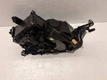 Laden Sie das Bild in den Galerie-Viewer, Frontscheinwerfer VW T-Roc 2GA941035P LED Links Scheinwerfer Headlight SCH1928526759tv