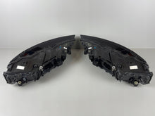 Laden Sie das Bild in den Galerie-Viewer, Frontscheinwerfer Audi Q7 4M0941035 4M0941036 Full LED Ein Satz Headlight