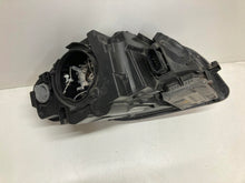Laden Sie das Bild in den Galerie-Viewer, Frontscheinwerfer Audi A4 B7 Xenon Links Scheinwerfer Headlight