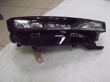 Laden Sie das Bild in den Galerie-Viewer, Frontscheinwerfer Skoda Octavia IV 5E4941016 Rechts Scheinwerfer Headlight SCH9952140111bp