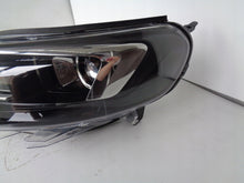 Laden Sie das Bild in den Galerie-Viewer, Frontscheinwerfer Opel Zafira Vivaro C 9832837680 LED Links Headlight