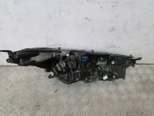 Load image into Gallery viewer, Frontscheinwerfer Toyota Yaris Xenon Ein Stück (Rechts oder Links) Headlight