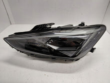 Laden Sie das Bild in den Galerie-Viewer, Frontscheinwerfer Seat Leon 5FB941035A Links Scheinwerfer Headlight SCH7467550680pz