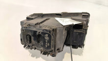 Laden Sie das Bild in den Galerie-Viewer, Frontscheinwerfer Audi A8 158118 Rechts Scheinwerfer Headlight