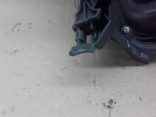 Laden Sie das Bild in den Galerie-Viewer, Frontscheinwerfer Toyota Avensis Links Scheinwerfer Headlight SCH6840407830ov