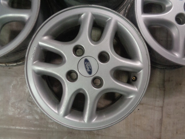 4x Alufelge 13 Zoll 5.5" 4x108 41ET Ford Fiesta I Rim Wheel FEL1826881834vd