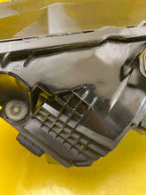 Laden Sie das Bild in den Galerie-Viewer, Frontscheinwerfer Polestar P32392330 LED Links Scheinwerfer Headlight SCH7589120087ex