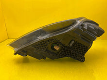 Laden Sie das Bild in den Galerie-Viewer, Frontscheinwerfer Skoda Superb III 3V1941015B Xenon Links Scheinwerfer Headlight SCH2545051361su