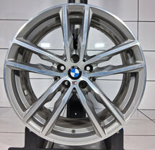Laden Sie das Bild in den Galerie-Viewer, 1x Alufelge 19 Zoll 7.5" 5x112 32ET Glanz Schwarz 8010267 BMW G01 Rim Wheel FEL2217605096kr
