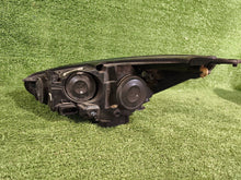 Laden Sie das Bild in den Galerie-Viewer, Frontscheinwerfer Ford Focus F1EB13W029G Rechts Scheinwerfer Headlight SCH6593370281ki