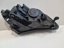 Laden Sie das Bild in den Galerie-Viewer, Frontscheinwerfer Skoda Superb III 3V1941015 Ein Stück (Rechts oder Links)