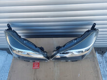 Laden Sie das Bild in den Galerie-Viewer, Frontscheinwerfer Toyota Yaris LED Ein Stück (Rechts oder Links) Headlight SCH3496367147de