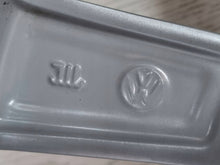 Load image into Gallery viewer, 1x Alufelge 16 Zoll 6.5" 5x112 48ET Glanz Silber 5TA601025 VW Touran Rim Wheel FEL8905228640ht