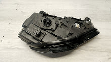 Laden Sie das Bild in den Galerie-Viewer, Frontscheinwerfer Audi A3 8V0941005 1EL010740-21 Xenon Links Headlight