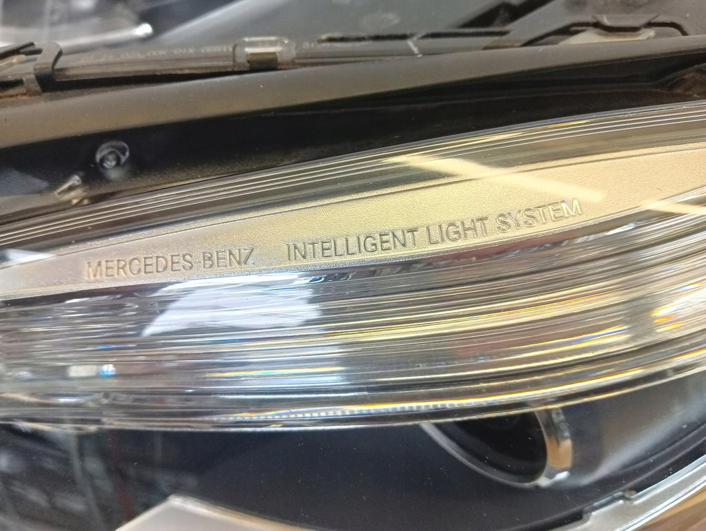 Frontscheinwerfer Mercedes-Benz 1668202359 Rechts Scheinwerfer Headlight