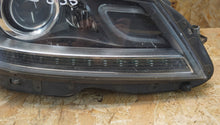 Load image into Gallery viewer, Frontscheinwerfer Mercedes-Benz W204 A2048204639 LED Rechts Headlight